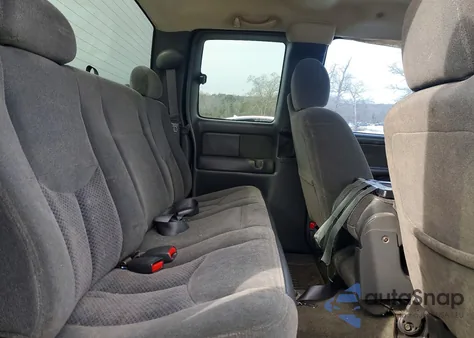 2003 Chevrolet Silverado C1500 from USA, damaged, VIN 2GCEC19T531158066